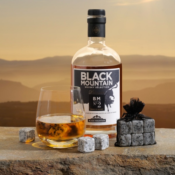 jvrgt9rd371.jpg BLACK MOUNTAIN N°2 70CL
